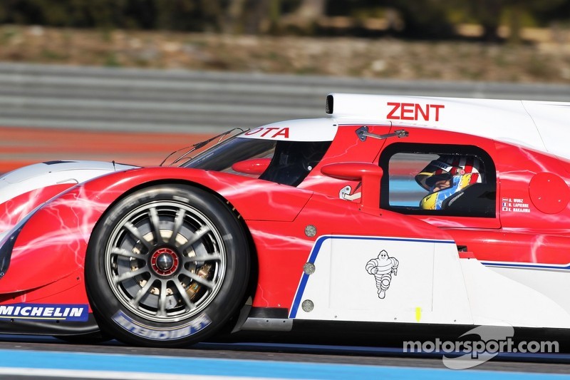 Alexander Wurz prueba el Toyota Hybrid TS030