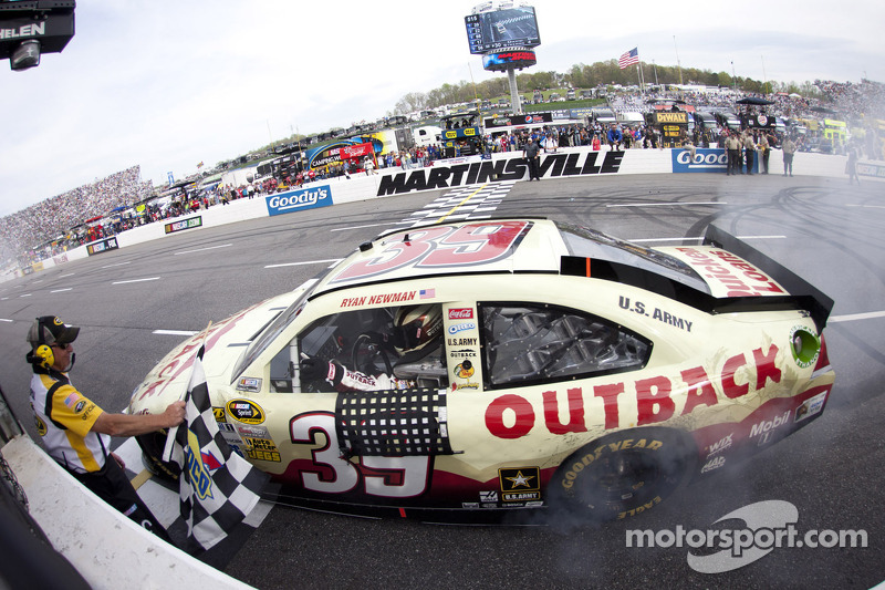 2012, Martinsville 1: Ryan Newman (Stewart/Haas-Chevrolet)