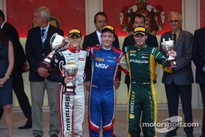 Podium: race winner Jolyon Palmer, second place Max Chilton, third place Giedo van der Garde