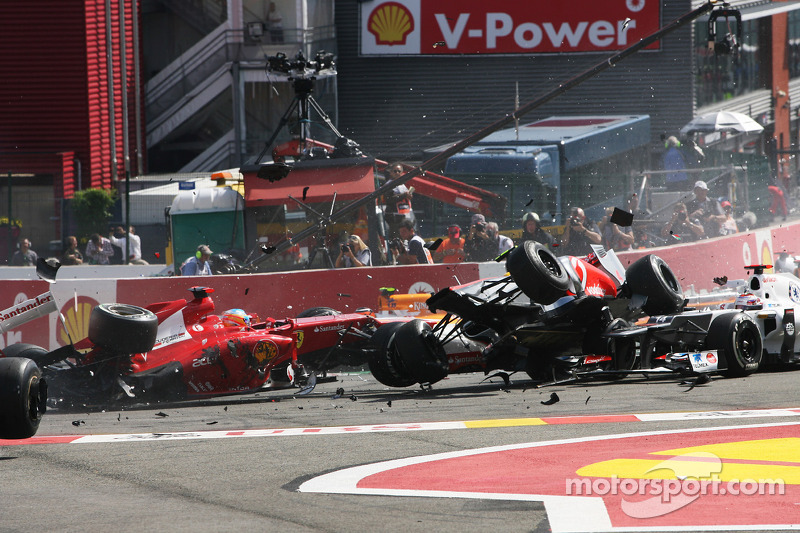 F1 2012 - Belga Nagydíj - startbaleset