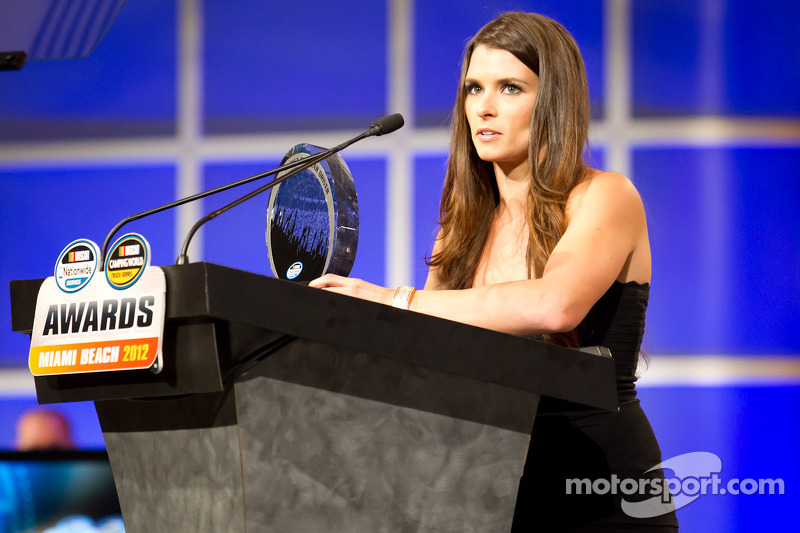Serie Nationwide de NASCAR el piloto más popular Danica Patrick, JR Motorsports Chevrolet