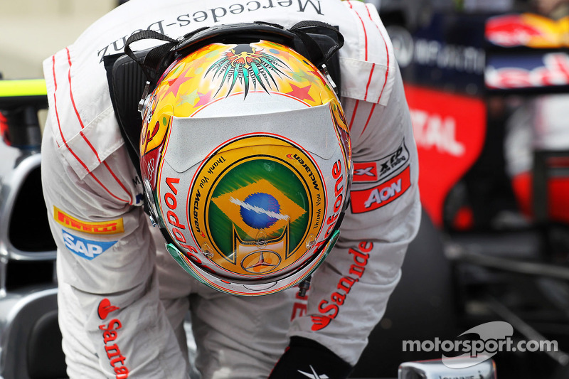 Tras lograr la pole en Brasil 2012 con casco especial