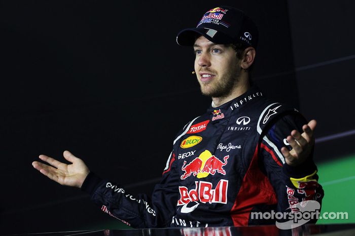 El campeón del mundo 2012, Sebastian Vettel, Red Bull Racing en la conferencia de prensa de la FIA