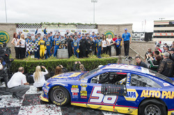 Michael Waltrip Racing