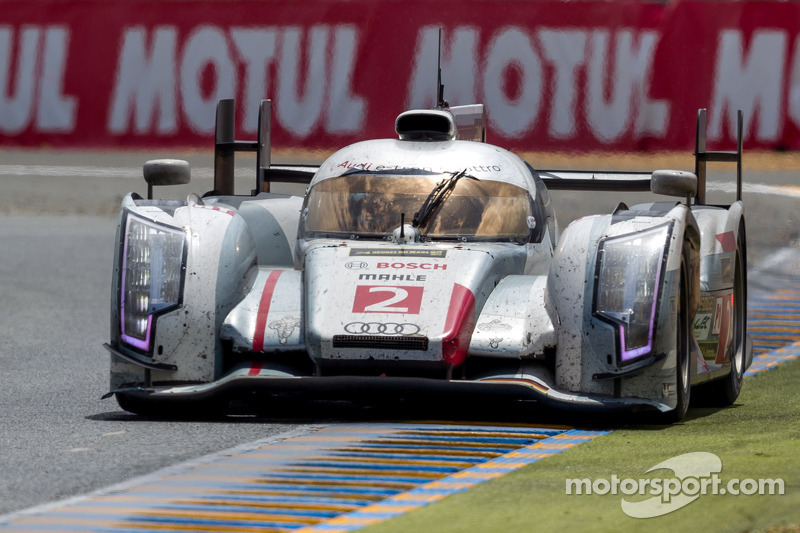 #2 Audi Sport Team Joest Audi R18 e-tron quattro: Tom Kristensen, Allan McNish, Loic Duval