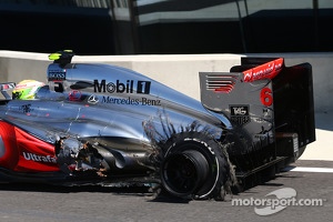 Sergio Perez, McLaren MP4-28 with a tyre blow out failure