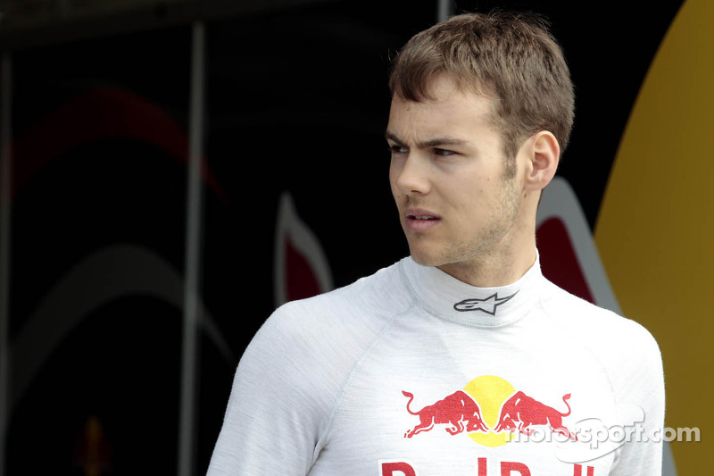 2013: <img src="https://cdn-7.motorsport.com/static/img/cfp/0/0/0/200/227/s3/united_kingdom-2.jpg" alt="" width="20" height="12" /> Том Бломквист