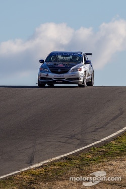 #27 Honda Research West 1 Acura ILX: Sage Marie, Scott Nicol, Lee Niffenegger, Matthew Staal, Michael Tsay