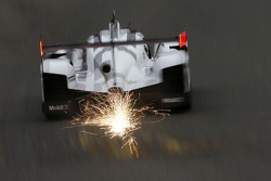 #20 Porsche Team Porsche 919 Hybrid: Mark Webber, Brendon Hartley, Timo Bernhard