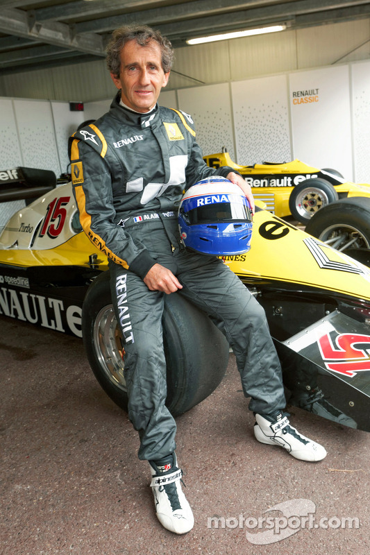 Alain Prost avec se Renault F1 de 1983