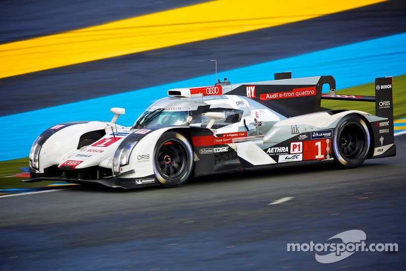 #1 Audi Sport Joest Takımı Audi R18 E-tron Quattro: Lucas di Grassi, Marc Gene, Tom Kristensen