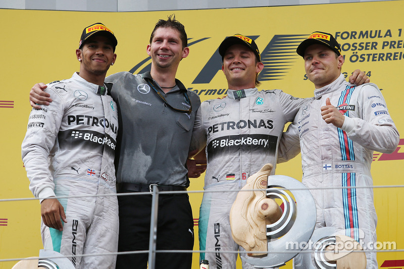 1st place Nico Rosberg, Mercedes AMG F1 with 2nd place Lewis Hamilton, Mercedes AMG F1 W05 and 3rd p