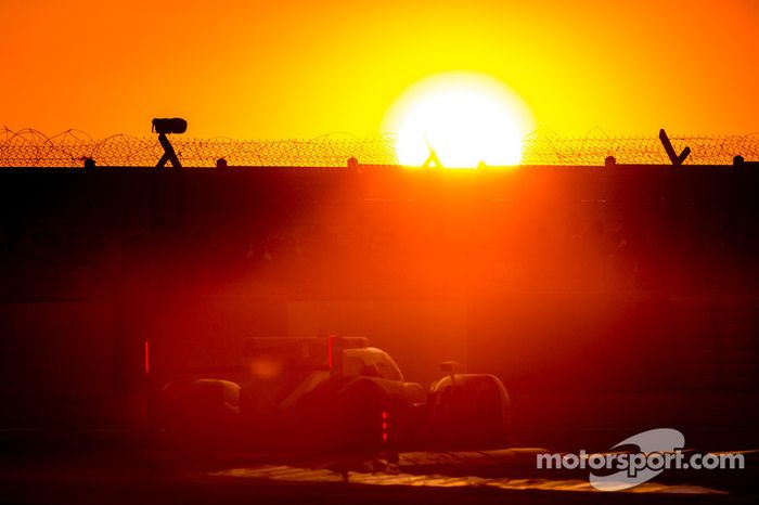 #1 Audi Sport Team Joest Audi R18 E-Tron Quattro: Lucas Di Grassi, Marc Gene, Tom Kristensen