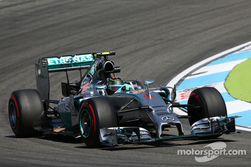 尼克·罗斯伯格, 梅赛德斯amg f1 w05赛车