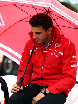 Jules Bianchi, Marussia F1 Team, en el desfile de pilotos
