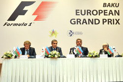 Hermann Tilke, Anar Alekperov, Azad Rahimov e Bernie Ecclestone