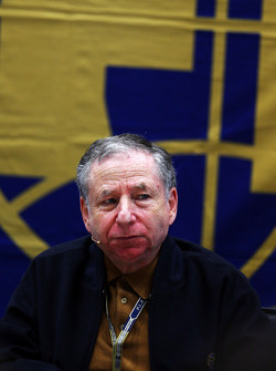 Jean Todt, presidente de la FIA en una Conferencia de Prensa FIA para discutir el accidente con Maru