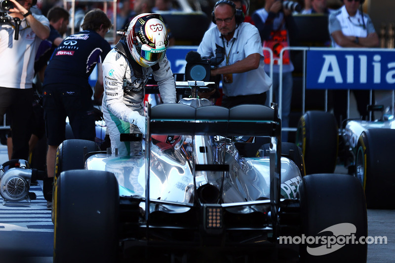 Lewis Hamilton, Mercedes AMG F1 W05 en parc ferme