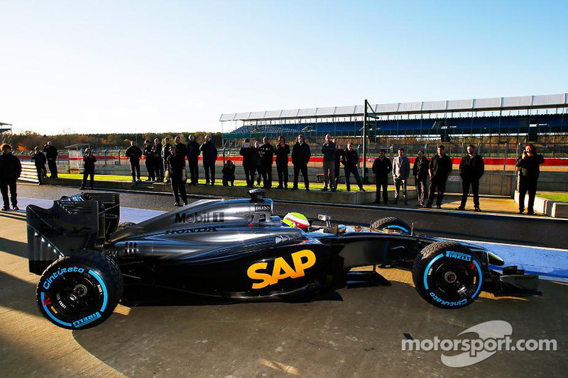 Oliver Turvey tests the McLaren Honda