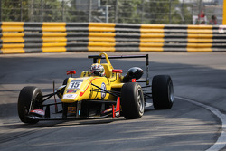 Antonio Giovinazzi, Jagonya Ayam - Carlin Dallara F314 Volkswagen-Spiess