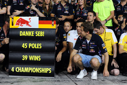 Red Bull Racing bedankt de vertrekkende Sebastian Vettel, Red Bull Racing