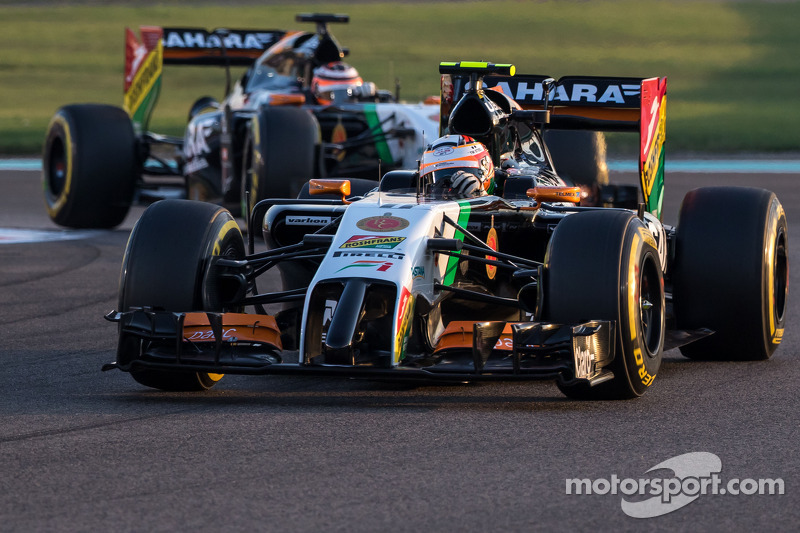 Sergio Perez, Sahara Force India F1 VJM07, davanti a Nico Hulkenberg, Sahara Force India F1 VJM07