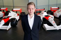 Kevin Magnussen, tercer piloto de McLaren Honda