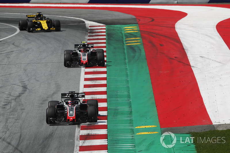 Romain Grosjean, Haas F1 Team VF-18, Kevin Magnussen, Haas F1 Team VF-18, Nico Hulkenberg, Renault Sport F1 Team R.S. 18