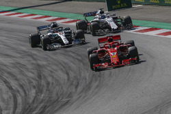 Sebastian Vettel, Ferrari SF71H and Lewis Hamilton, Mercedes-AMG F1 W09