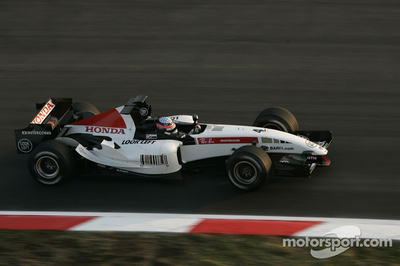 Takuma Sato testing new BAR Honda 007