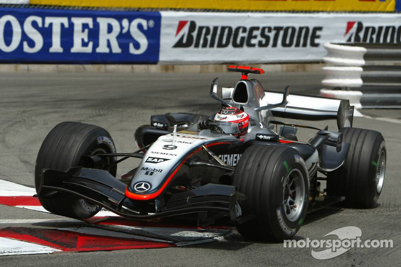 2005: Ganador de la carrera Kimi Räikkönen (McLaren-Mercedes MP4-20)