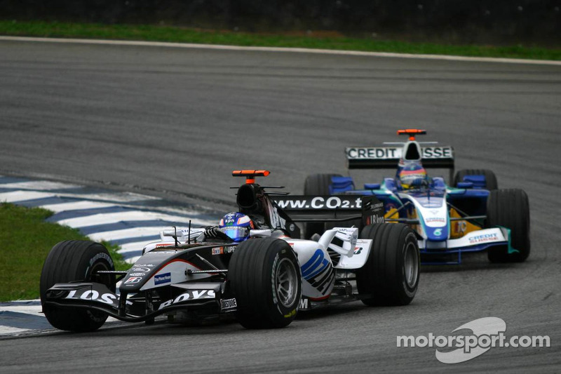 Alguns nomes lendários ainda estavam no grid. Um era a Minardi, que fazia sua temporada de despedida.