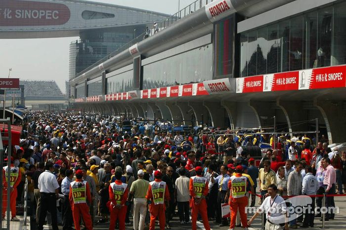 Paseo sobre el Pitlane