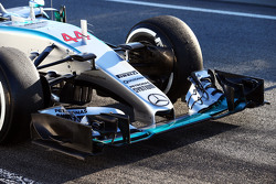 Mercedes AMG F1 W06 : aileron avant