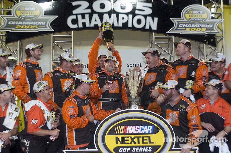 November 2005: Der zweite NASCAR-Titel