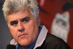 Conferencia de prensa: El anfitrión del Tonight Show y conductor del pace car, Jay Leno