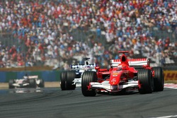 Michael Schumacher leads Jacques Villeneuve