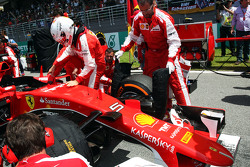 Sebastian Vettel, Ferrari SF15-T sur la grille