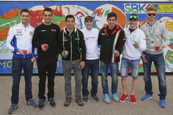 Michael Van der Mark, Pata Honda, Leandro Mercado, Barni Racing Team, David Salom, Team Pedercini, Jordi Torres, Aprilia Racing Team, Roman Ramos, Team Go Eleven, et Leon Camier, MV Agusta