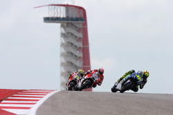 Валентіно Россі, Yamaha Factory Racing та Андреа Довізіосо та Андреа Янноне, Ducati Team