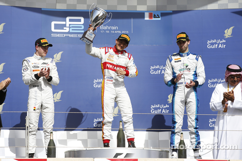 1. Rio Haryanto, Campos Racing; 2. Stoffel Vandoorne, ART Grand Prix, und 3. Nathanael Berthon, Laza