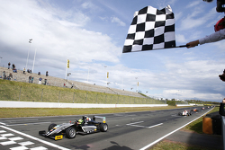 Победитель третьей гонки: Мик Шумахер, Van Amersfoort Racing