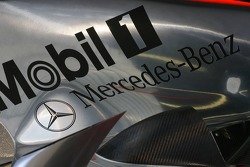Couverture de moteur de la McLaren Mercedes MP4-21