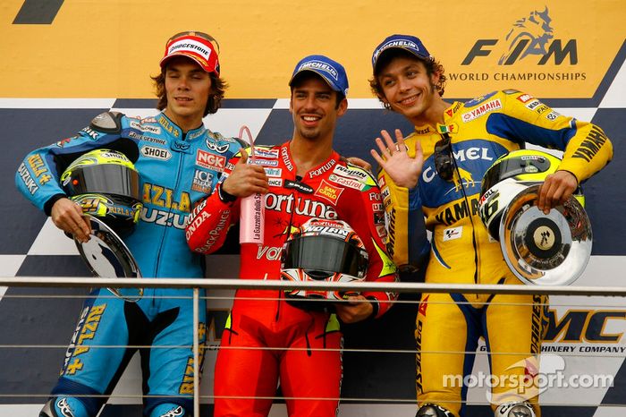 Podio: 1º Marco Melandri, 2º Vermeulen, 3º Valentino Rossi