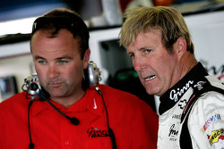 Crew chief Slugger Labbe talks with Sterling Marlin
