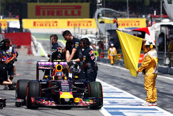 Даниил Квят, Red Bull Racing RB11 остановился на пит-лейне