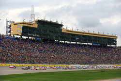 Départ : Joey Logano, Team Penske Ford mène