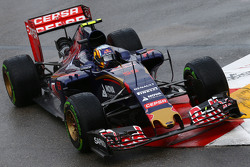 Carlos Sainz Jr., Scuderia Toro Rosso STR10