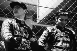 (De izquierda a derecha): Max Verstappen, Scuderia Toro Rosso con Carlos Sainz Jr., Scuderia Toro Ro