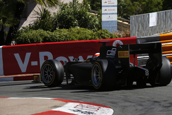 Martin Brundle completa la demostración en la GP2 con neumáticos Pirelli de 18 pulgadas